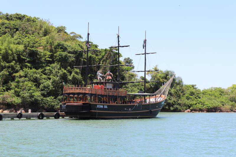 IMG 0229 - Roteiro na Ilha do Anhatomirim, um dos destinos acessíveis com o Vou de Lancha!