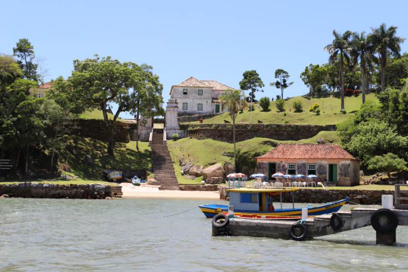 IMG 9901 - Roteiro na Ilha do Anhatomirim, um dos destinos acessíveis com o Vou de Lancha!